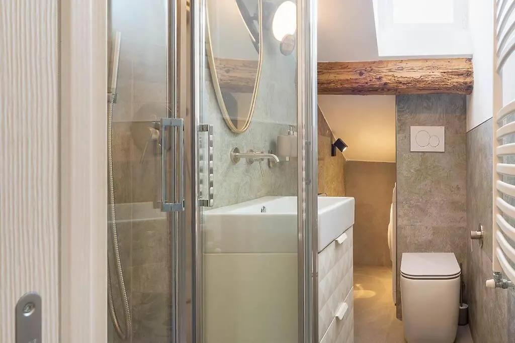 Central Station Comfort Suite - Duomo 15 Min Milan